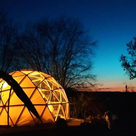 Le Dome Aux Oiseaux Hotel Bérig-Vintrange Kültér fotó