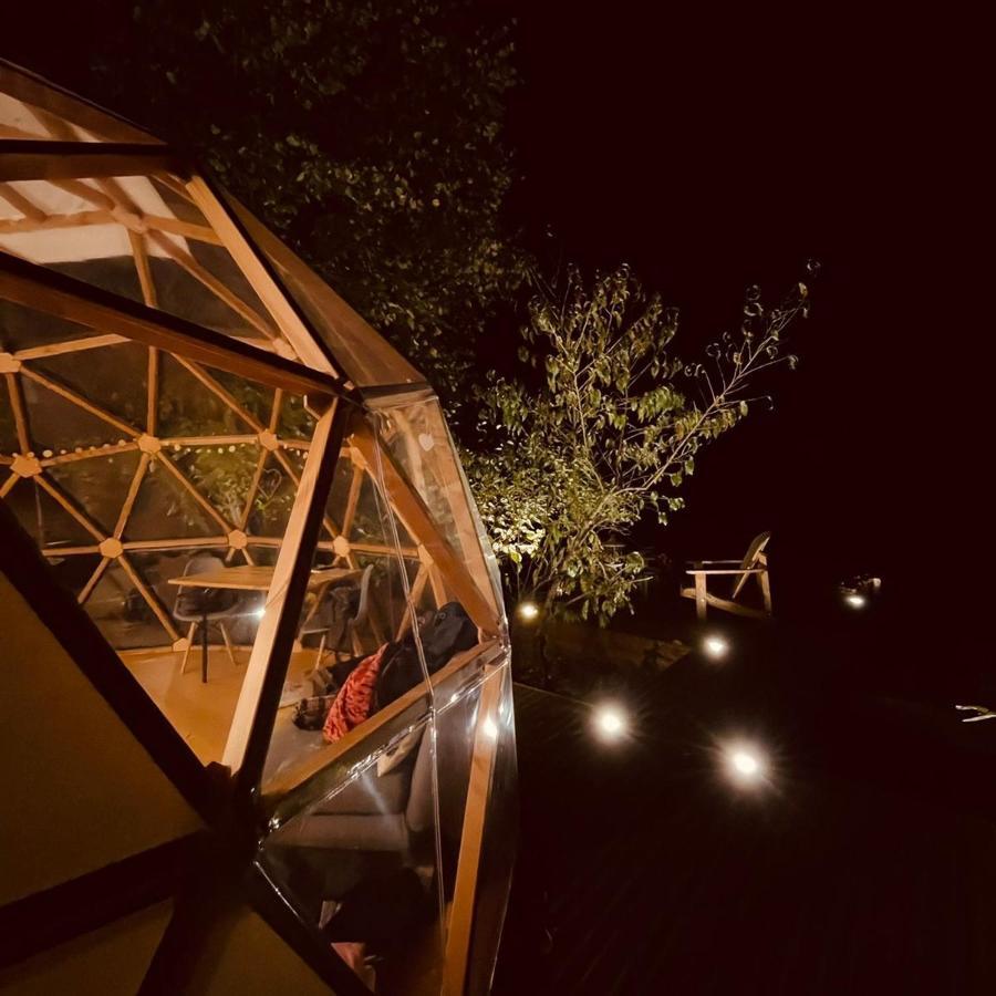 Le Dome Aux Oiseaux Hotel Bérig-Vintrange Kültér fotó